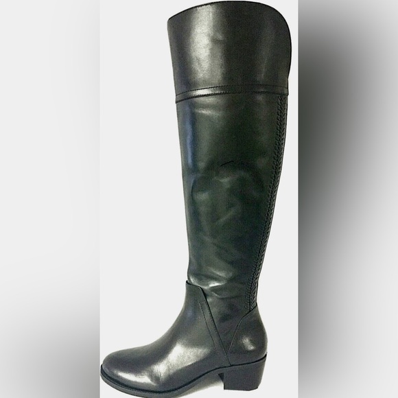 BRAND: VINCE CAMUTO BENDRA COLOR: BLACK CONDITION: EXCELLENT
SIZE:  US 10 - Picture 4 of 9